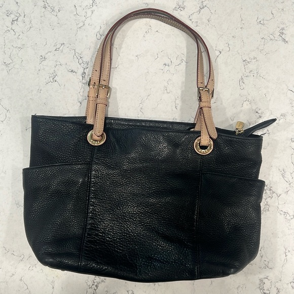 Michael Kors black pebbled leather bag w/tan strap - Picture 1 of 8